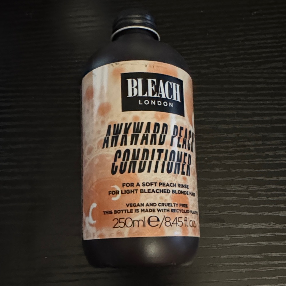 Awkward Peach Conditioner - Black and Peach